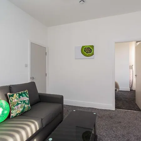 Cherry Property - Kiwi Suite Blackpool Exterior foto